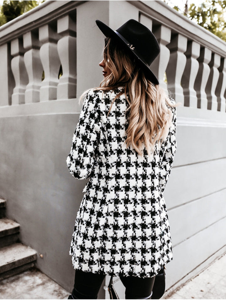 Jas Dames | Chic Design &amp; Sierlijke Knopen